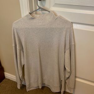 American Eagle shirt size XS